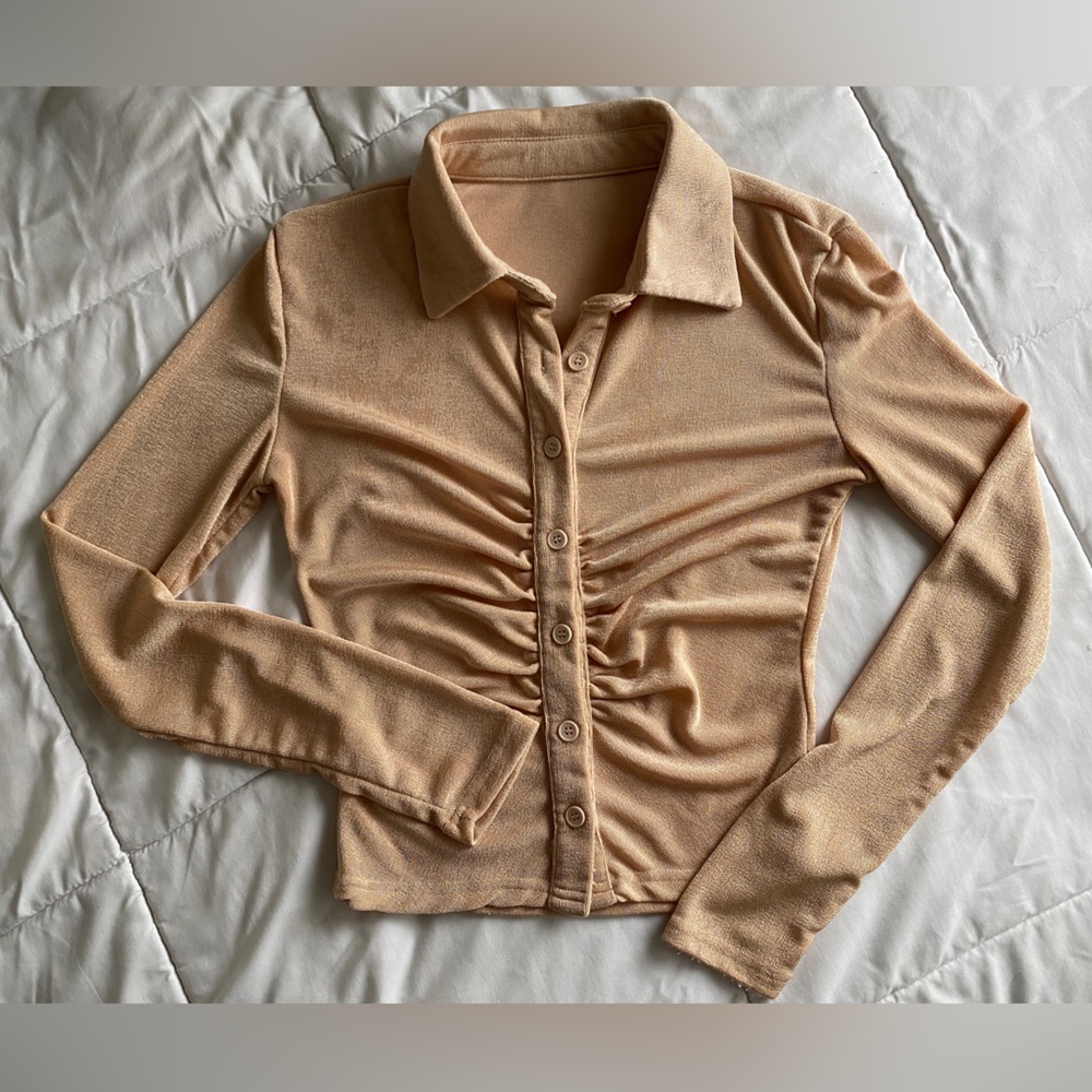 Ruched Long Sleeve Collar Button Down